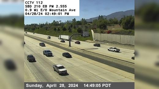 Upland › East: I-210 : (112) 0.9 Miles East of Mountain Traffic Camera