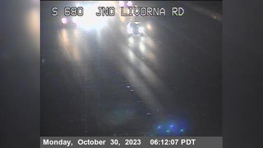 Traffic Cam Castle Hill › South: TVF20 -- I-680 : Just North Of Livorna Road Player