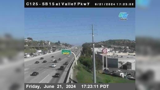Traffic Cam Escondido › South: C125) I-15 : Valley Parkway Player