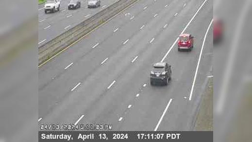 Traffic Cam Pinole › West: TVH36 -- I-80 : Before - Valley Road Player