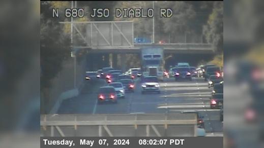 Traffic Cam Danville › North: TVF14 -- I-680 : Just South Of Diablo Road Player