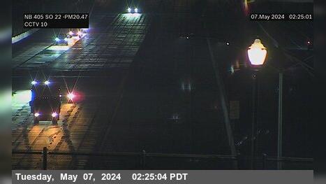 Traffic Cam Westminster › North: I-405 : South of SR-22 Player
