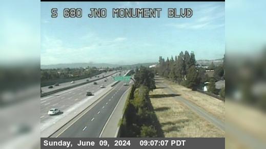 Traffic Cam West Sherman Acres › South: TV818 -- I-680 : North Of Monument Blvd Player