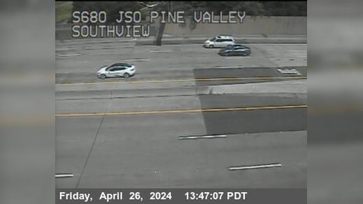 San Ramon › South: TVF05 -- I-680 : South of Pine Valley Road UC Traffic Camera