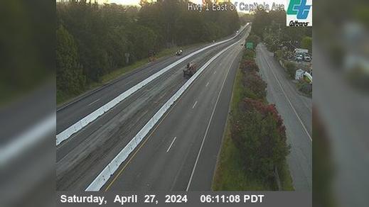 Traffic Cam Capitola › South: SR-1 : Between Park Ave and Bay Ave Player