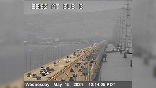 Traffic Cam Foster City › East: TVE04 -- SR-92 : San Mateo Bridge Substation Player