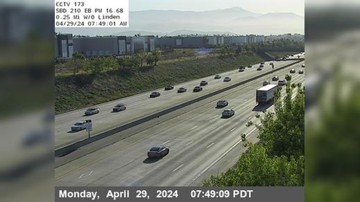 Rialto › East: I-210 : (173) 0.25 Miles West of Linden Traffic Camera