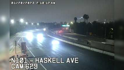 Traffic Cam Los Angeles › North: Camera 629 :: N101 - HASKELL AVE: PM 17.6 Player