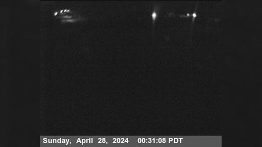 Traffic Cam DeCamp: US-101: North Willits Bypass - Looking South (C008) Player