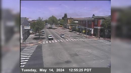 Traffic Cam Berkeley › North: T250N -- SR-123 : 40th Street - Looking North Player
