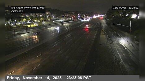 Mission Viejo › North: I-5 : Avery Parkway Traffic Camera