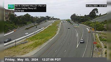 Traffic Cam Laguna Niguel › North: SR-73 : North of Crown Valley Parkway Undercross Player
