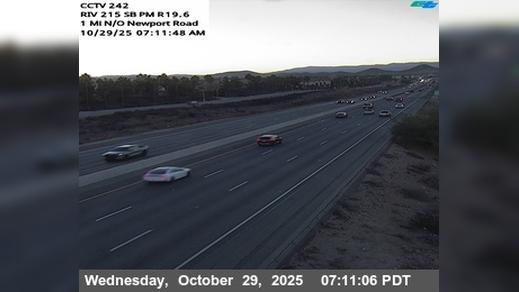 Lakeland Village › South: I-215: (242) 1 Mile North of Newport Road Traffic Camera