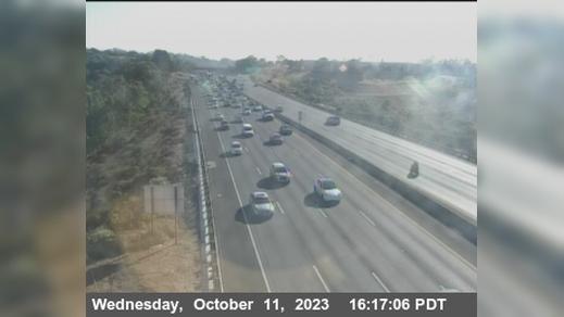 Traffic Cam Richmond › East: TV508 -- I-80 : Just East Of Hilltop Drive Player