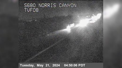 Traffic Cam San Ramon › South: TVF08 -- I-680 : Just South Of Norris Canyon Road Player
