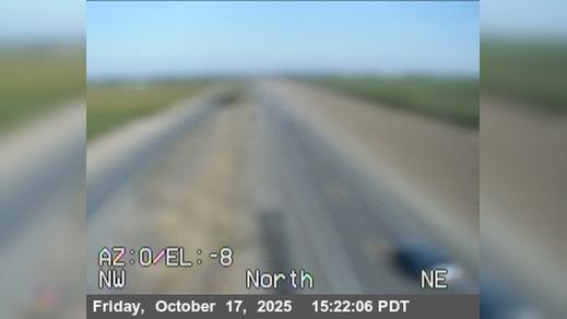 Traffic Cam Vernalis › West: WB 132 E/O I-5 Player