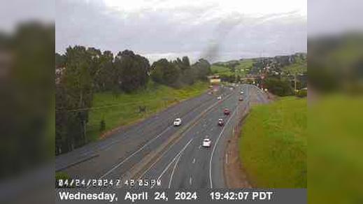 Traffic Cam Hercules › East: TVH38 -- I-80 : E80 at EB80 to EB 4 CR Player
