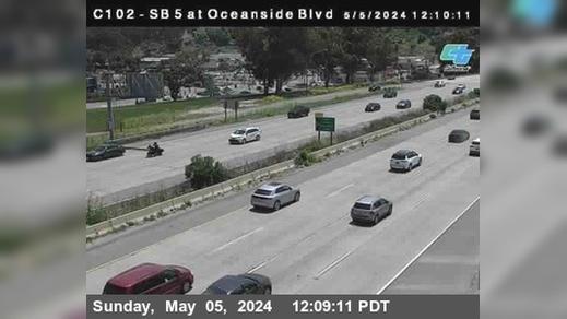 Traffic Cam Oceanside › South: C 102) I-5 - Boulevard Player
