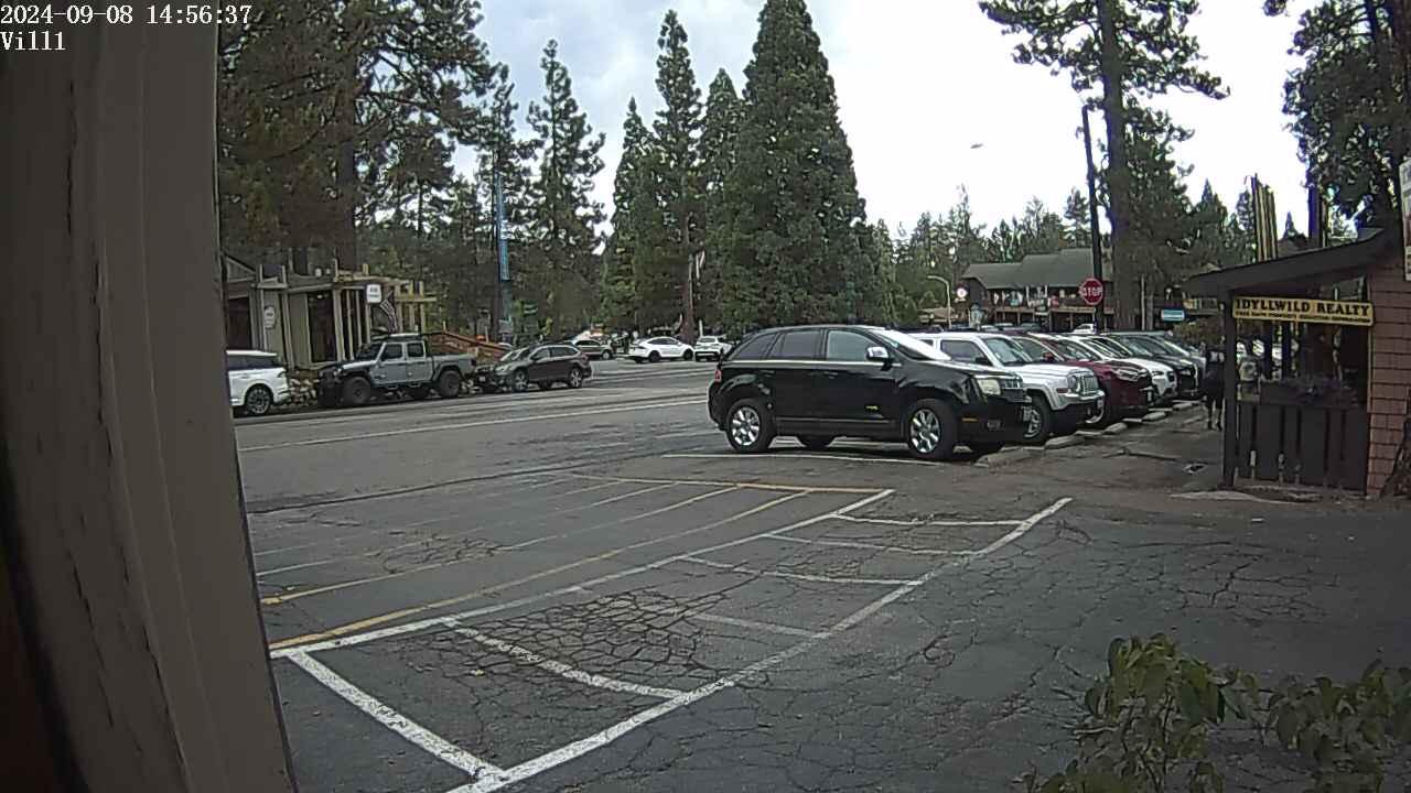 Palm Springs › South-West: Idyllwild-Pine Cove Traffic Camera