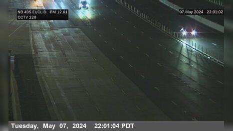 Fountain Valley › North: I-405 : South of Euclid Street Traffic Camera