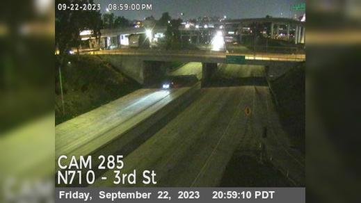 East Los Angeles › North: I-710 : (285) 3rd St Traffic Camera