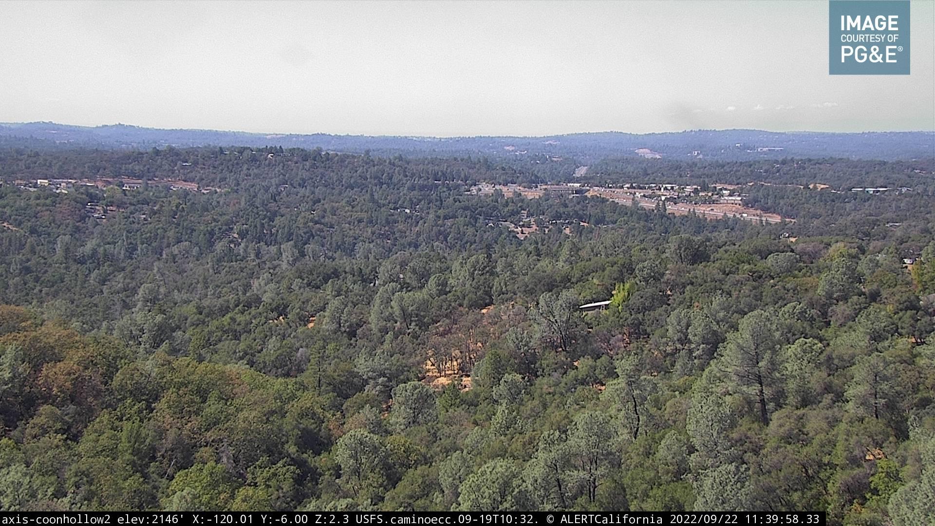 Traffic Cam Placerville: Coon Hollow Player