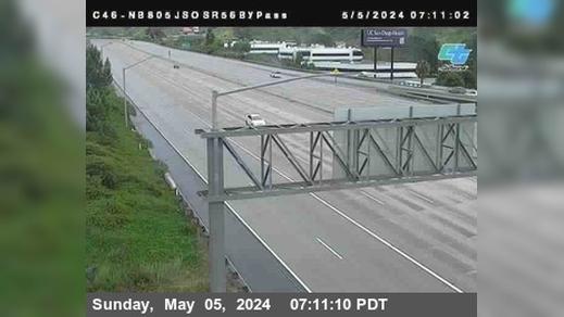 Traffic Cam San Diego › North: C046) I-805 : JSO SR-56 Bypass Player
