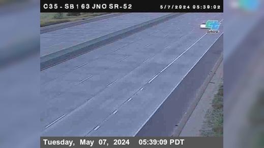 Traffic Cam San Diego › South: C035) SR-163 : Just North Of SR-52 Player