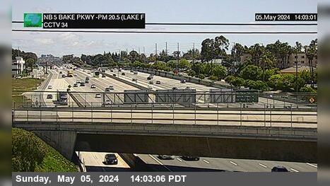 Traffic Cam Lake Forest › North: I-5 : Bake Parkway Player