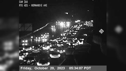 Traffic Cam Los Angeles › North: I-405 : (344) Normandie Ave Player