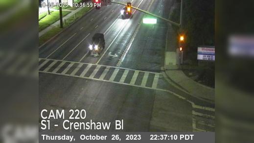 Torrance › South: SR-1 : (220) Crenshaw Blvd Traffic Camera