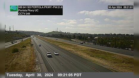 Lake Forest › North: SR-241 : 80 Meters South of Portola Parkway Undercross Traffic Camera