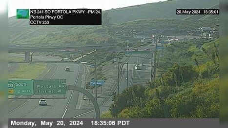 Traffic Cam Lake Forest › North: SR-241 : 780 Meters South of Portola Parkway Overcross Player