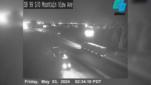 Traffic Cam Kingsburg › South: FRE-99-S/O MT VIEW AVE Player