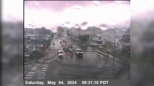 Traffic Cam Golden Gate › North: T251W -- SR-13 : E13 AT 7TH ST - Looking West Player