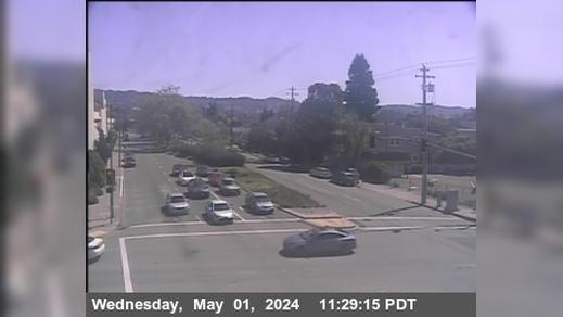 Traffic Cam Golden Gate › East: T263E -- SR-123 : AT STANFORD AV Looking East Player