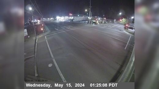Traffic Cam Crescent City: DN-101: Cooper - Looking South Player
