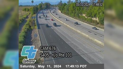 Traffic Cam Los Angeles › North: I-405 : (676) North of US-101 Player