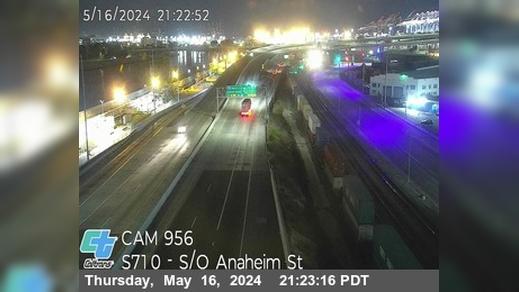 Long Beach › South: I-710 : (956) South of Anaheim St Traffic Camera