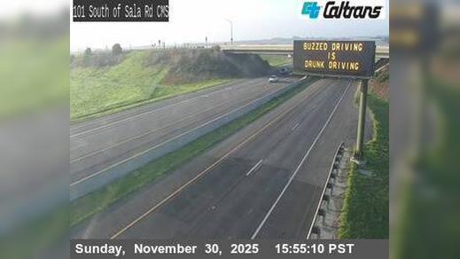 Salinas › North: US-101 : South of Sala Road Traffic Camera