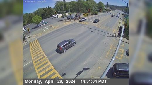 Traffic Cam Willits: SR20: Holly St Player