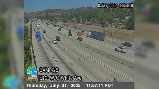 Traffic Cam Pomona › East: I-10 : (429) West of White Ave Player