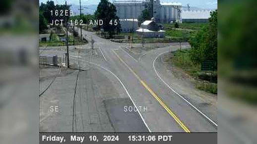 Traffic Cam Codora › East: Hwy 162 at JCT162 and Player