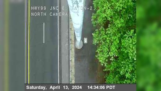 Traffic Cam Chico: Hwy 99 at E Eaton Rd Player