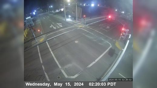 Traffic Cam Crescent City: DN-101: 5th & L - Looking North Player