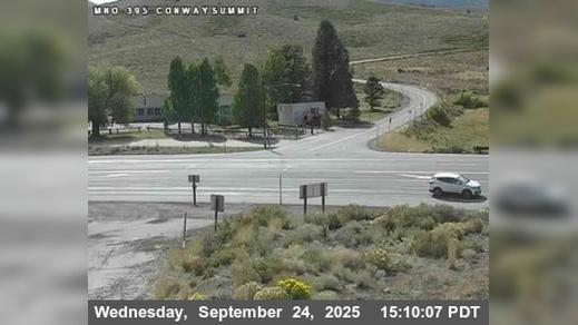 Traffic Cam Mono › North: US-395 : Conway Summit Player