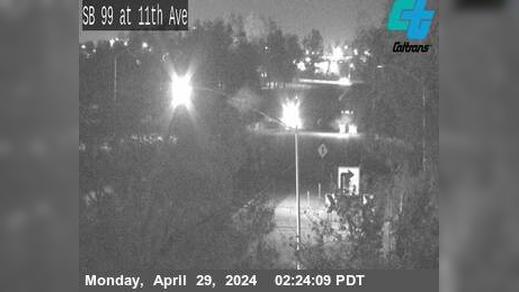 Traffic Cam Delano › South: KER-99-AT 11TH AVE Player