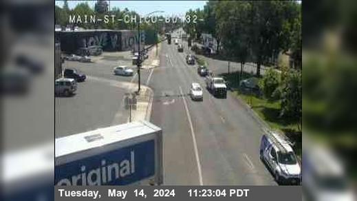 Traffic Cam Chico › West: Hwy 32 at Main St Player