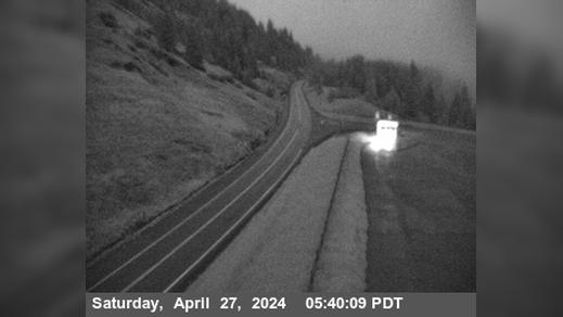 Traffic Cam Willow Creek › North: SR-299 : Berry Summit Vista Point - Looking East (C040) Player