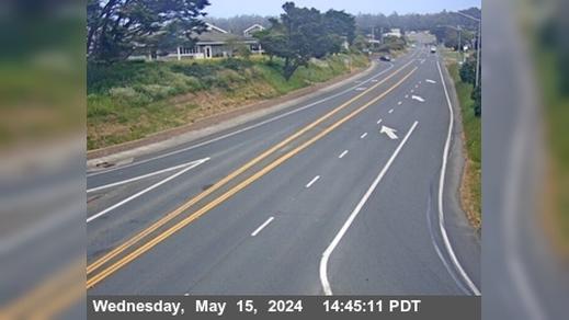 Traffic Cam Fort Bragg › East: SR-20 : At SR-1 - Looking East (C020) Player
